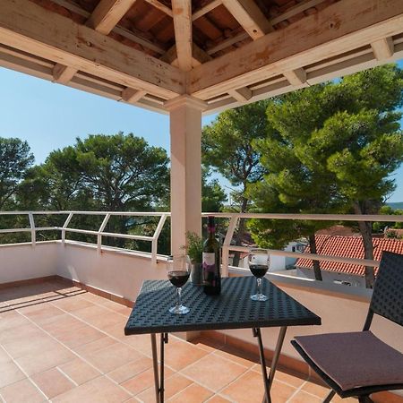 Beachside Villa Marko Milna  Esterno foto