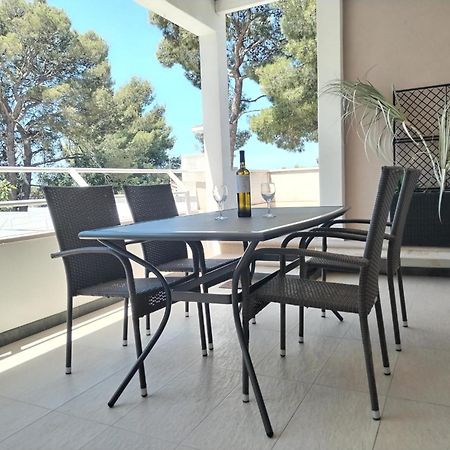 Beachside Villa Marko Milna  Esterno foto